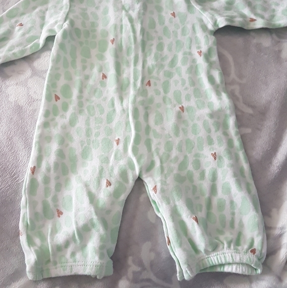Newborn Carter's one piece - Picture 2 of 2